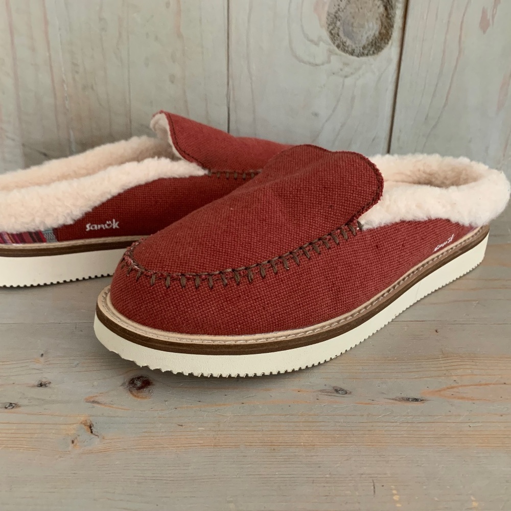 Sanuk Women’s Cozy Mule Slippers - Coral Red - Size 9